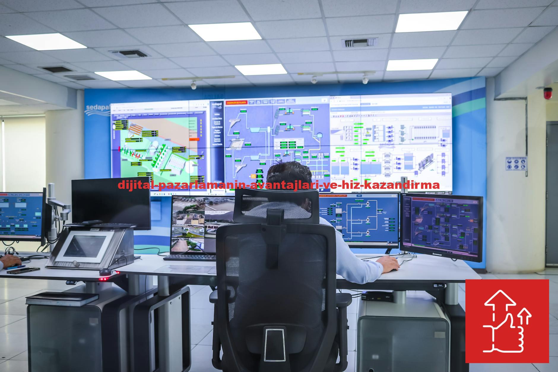 Operator in a modern control room managing technological systems in El Agustino, Lima.